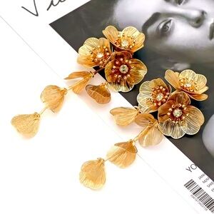 Zara Kate Middleton cascading floral earrings